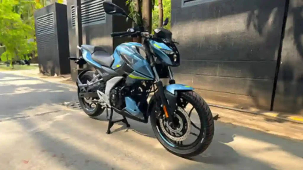 बजाज Pulsar N160